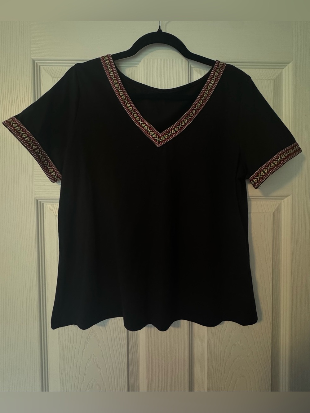 SHEIN Black Short Sleeve V-Neck Top with Embroidered Trim